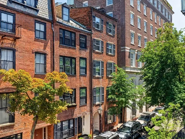 9 Joy St #2, Boston, MA 02114