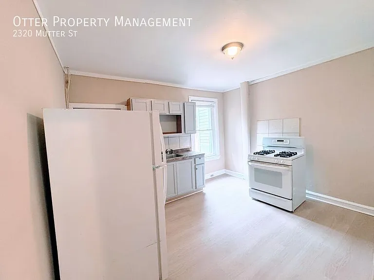 2320 Mutter St — Photo 11