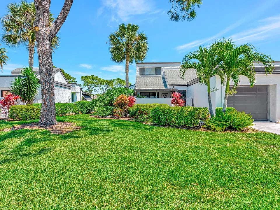 3141 Heatherwood Ln