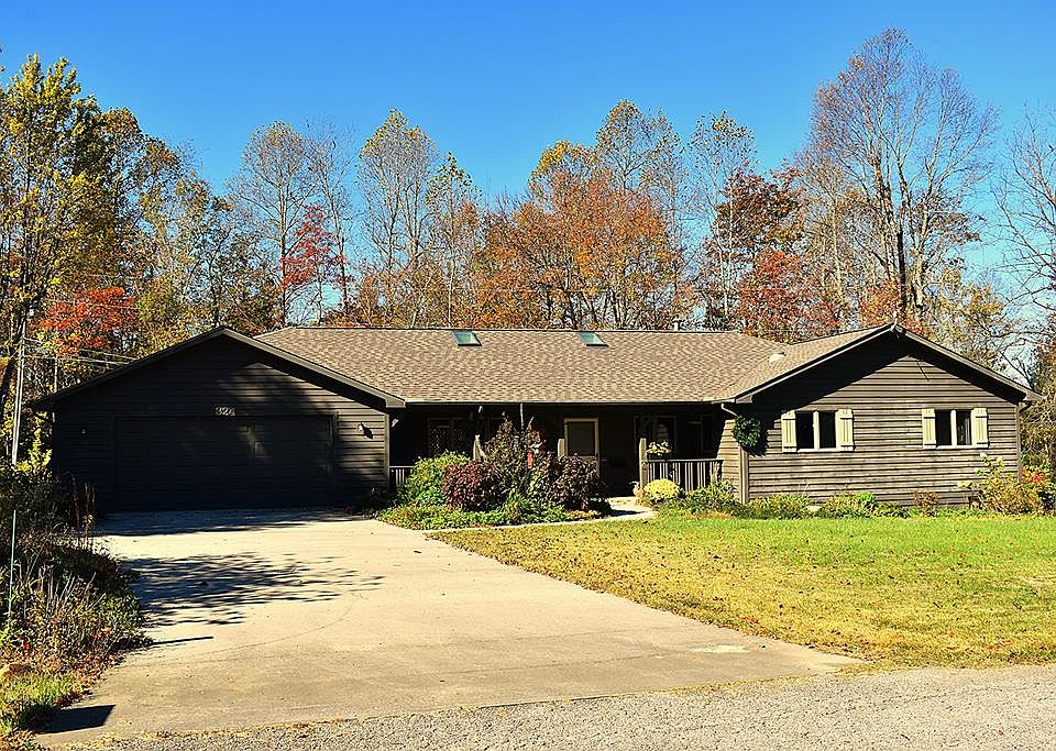 1st image of 324 Meadows Rd