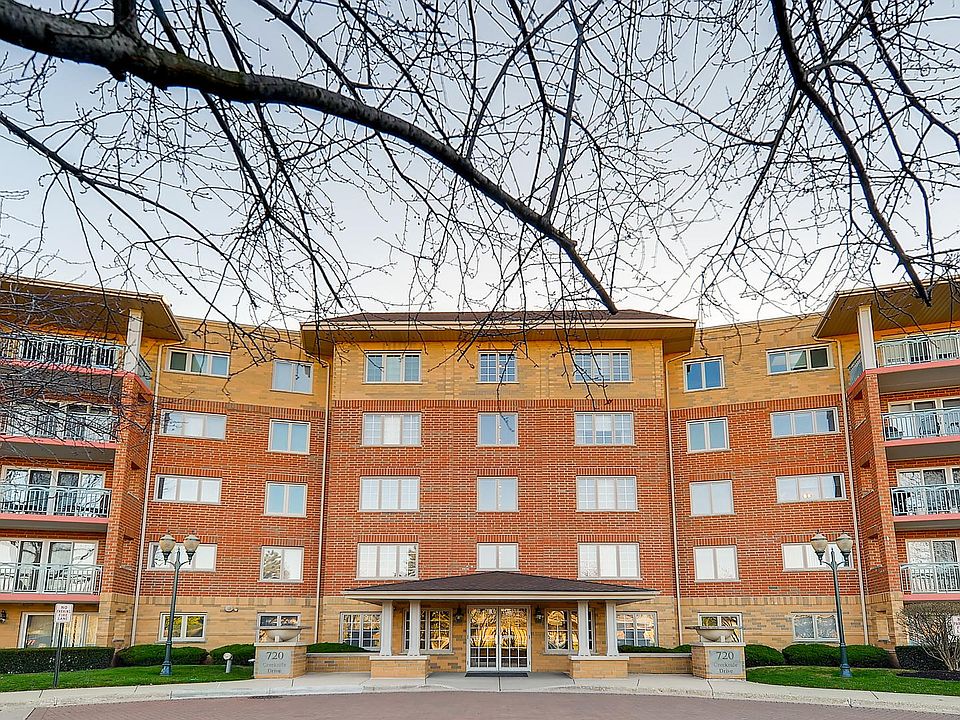1st image of 720 Creekside Dr Unit 108