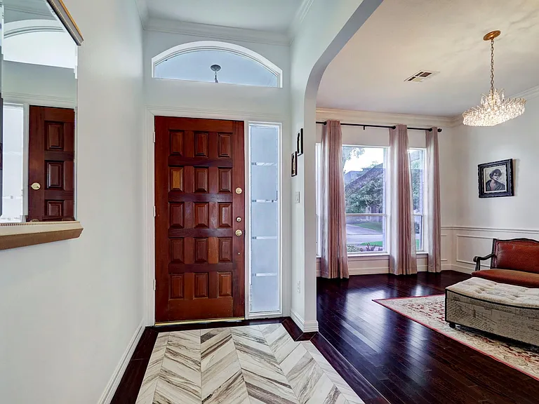4402 Holt St — Photo 4
