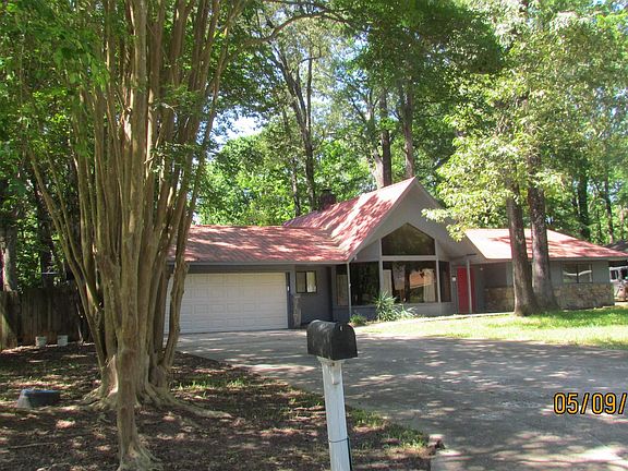 5th image of 108 Greenbriar Cir