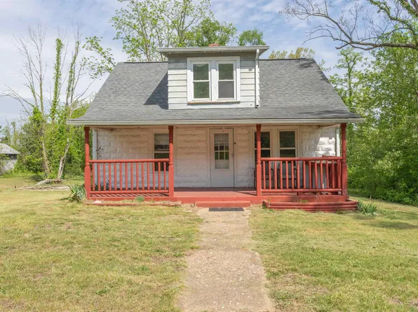 1272 Lead Mine Rd, Austinville, VA 24312