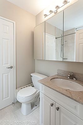 5th image of 30 W 63rd St APT 14L
