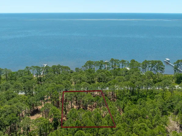 2935 E 98th Hwy, Lanark Village, FL 32323