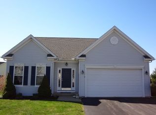 5 Mountainview Cir, Ellington, CT 06029