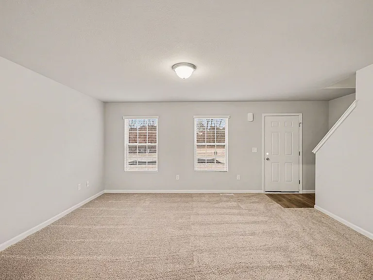 1016 Maple Ave — Photo 8