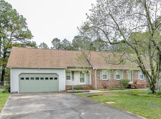 420 Hickory Dr, Elizabeth City, NC 27909