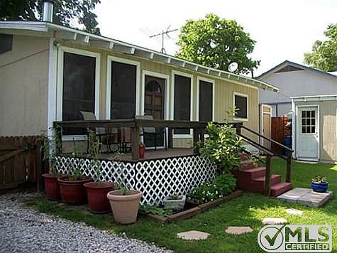 3rd image of 908 W Lake Dr