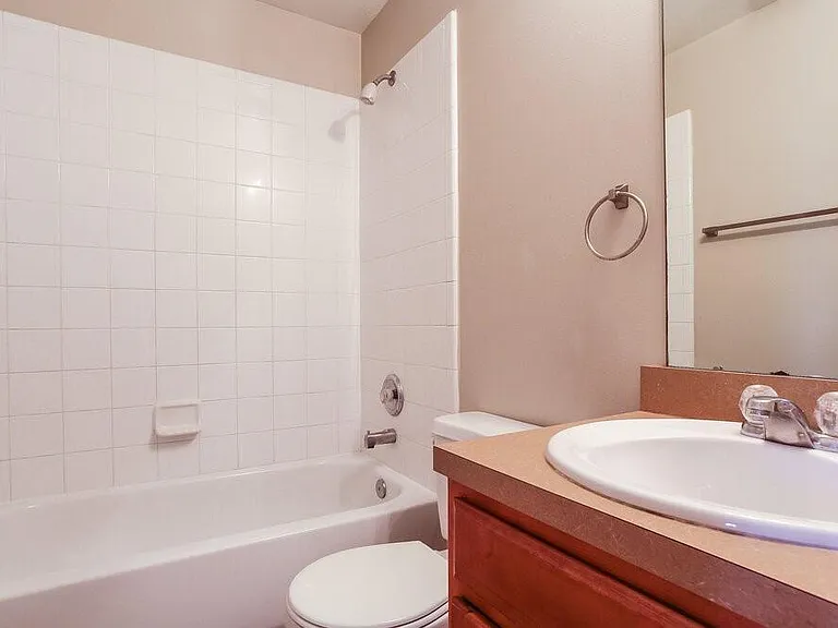 21243 Linden House Ct — Photo 21