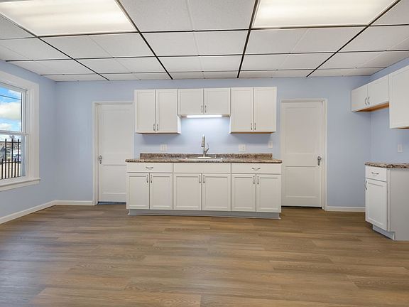 3rd image of 97 W Hosmer St