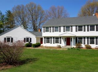 1100 Walker Rd, Great Falls, VA 22066