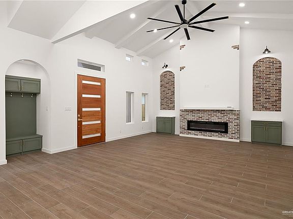 5th image of 3212 E Alexa St