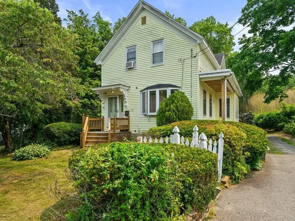 25 Liberty St, Randolph, MA 02368