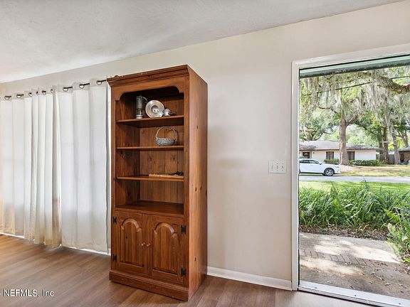 4th image of 3234 REMLER Drive S