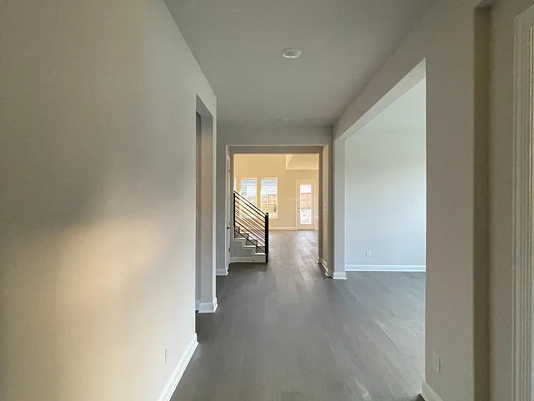 513 Constitution Way — Photo 20