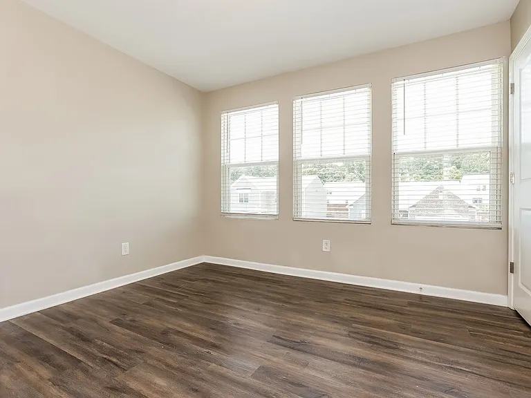 3740 Newbury Place Dr — Photo 13
