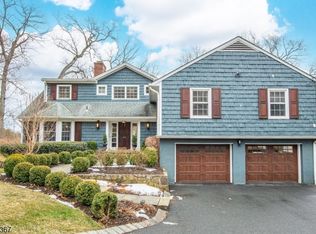160 Laurel Hill Rd, Mountain Lakes, NJ 07046