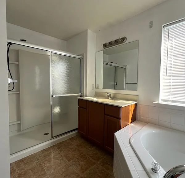 421 Cicero Xing — Photo 13