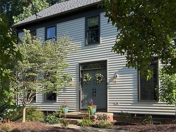 3rd image of 1780 Stonington Dr