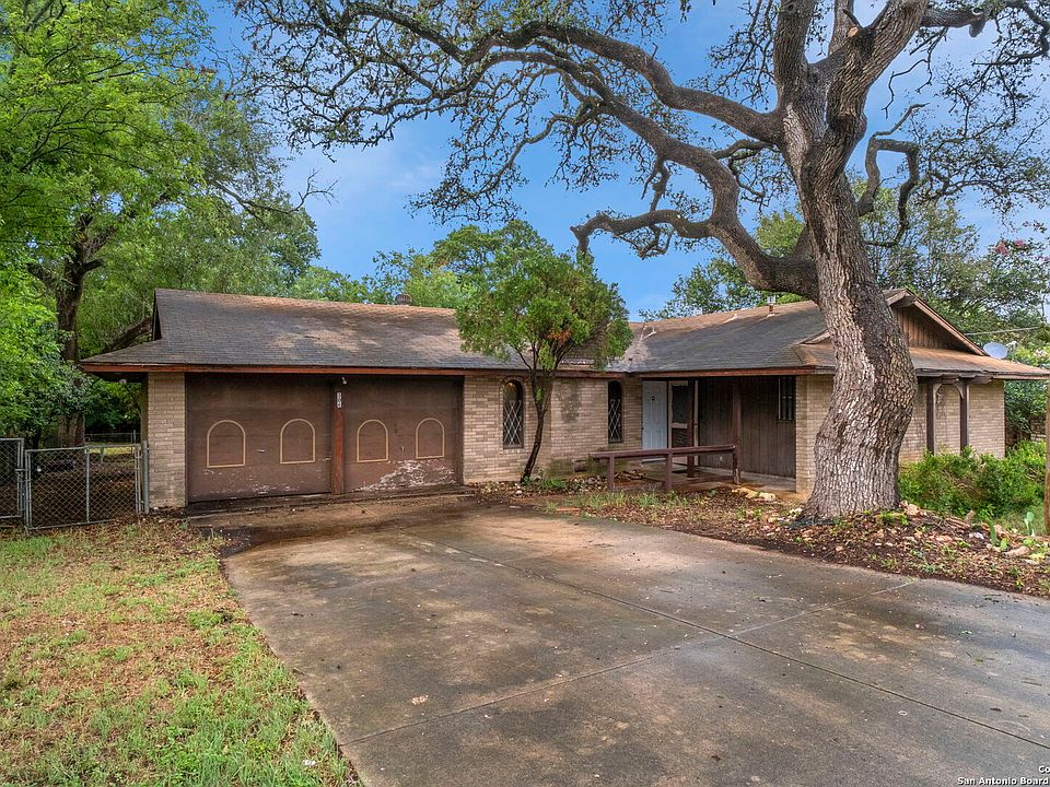 1st image of 306 Oak Park