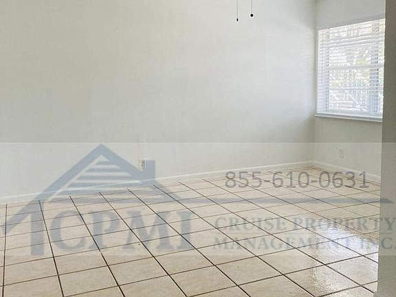 5th image of 523 S K St APT 2