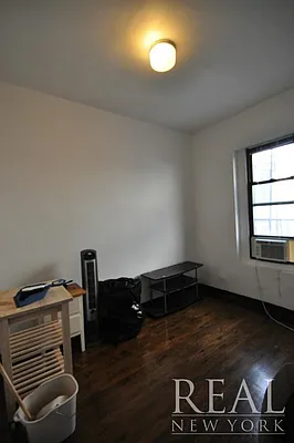 Rented by REAL New York | media 23