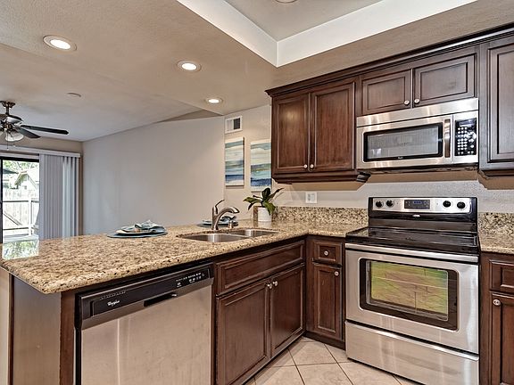 2nd image of 9955 Lemonwood Ln