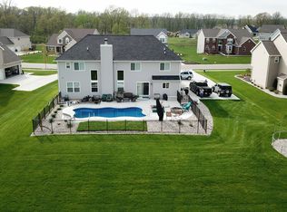 10427 River Edge Rd, Saline, MI 48176