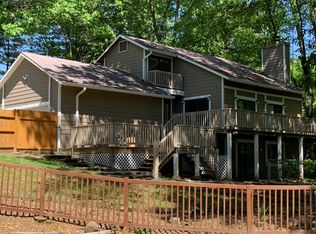 10950 Sapper Ave, Saint Ann, MO 63074