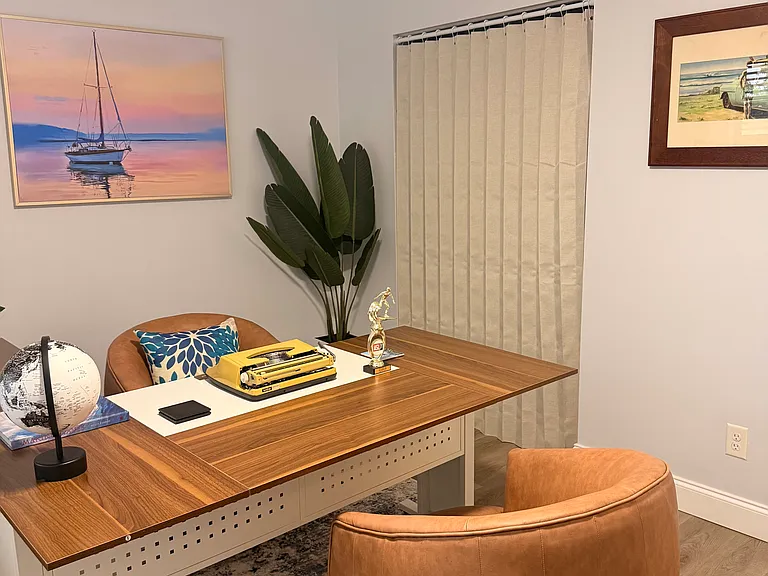 75 Royal Oak Ct #201 — Photo 39