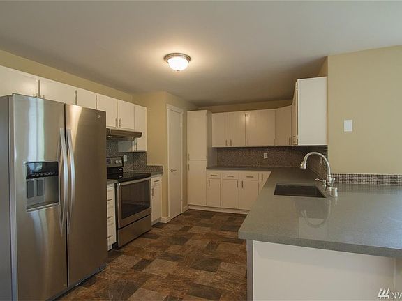 4th image of 15120 64th St NE