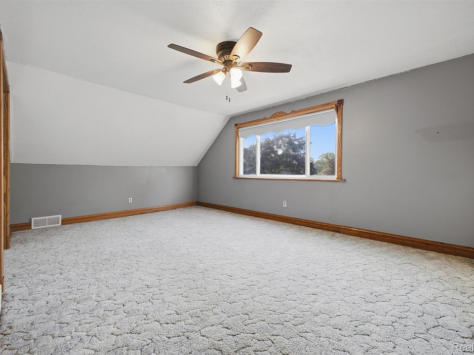6466 N Lafayette St, photo 25
