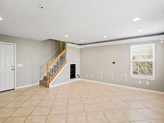 5th image of 6948 Vistamere Way