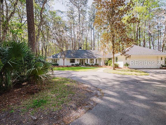 4th image of 3 Deer Run