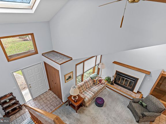 4th image of 546 Pinedale Dr