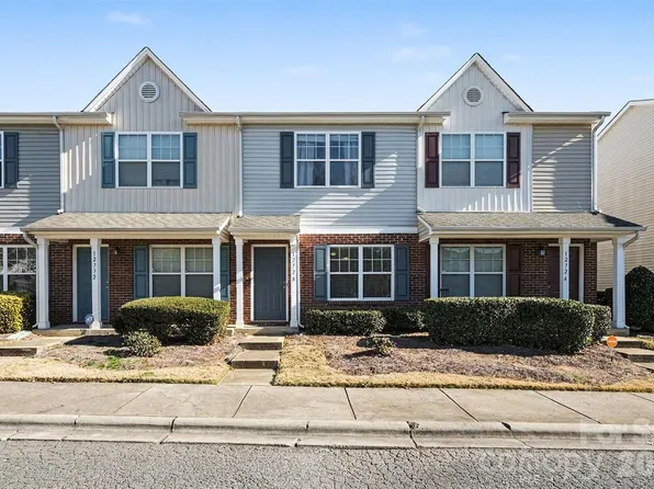 12728 Livengood Ln, Charlotte, NC 28269