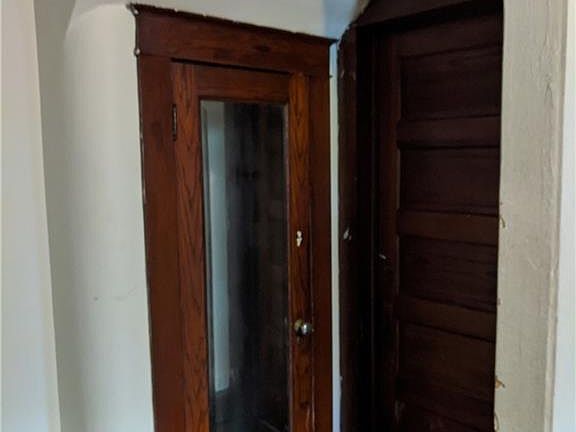 4th image of 819 Chilton Ave