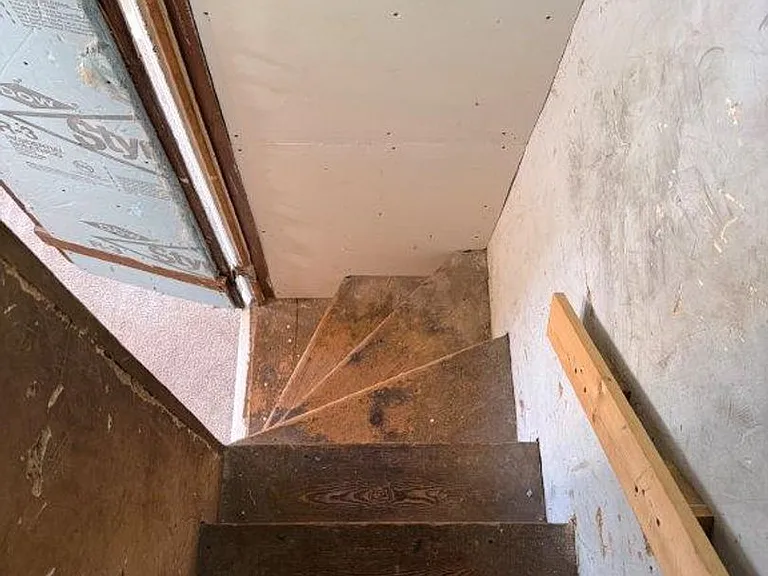 457 N Pitt St — Photo 28