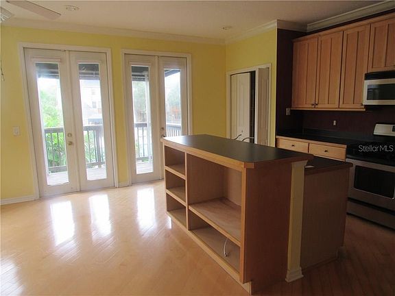 2nd image of 2914 Bayshore Pointe Dr
