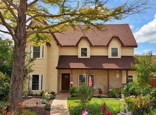 9142 Windgarden Cir, San Antonio, TX 78239