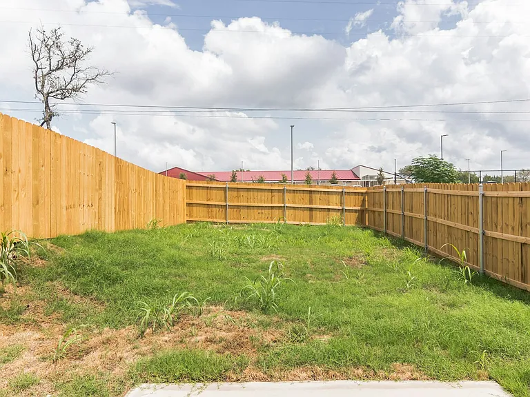 125 Peruna Dr — Photo 28