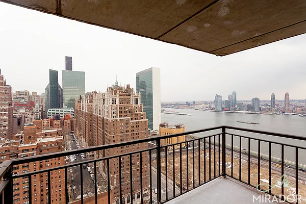 Rented by Mirador Real Estate | media 15