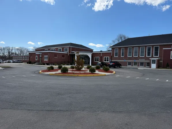 816 Brayton Point Rd #1, Somerset, MA 02725
