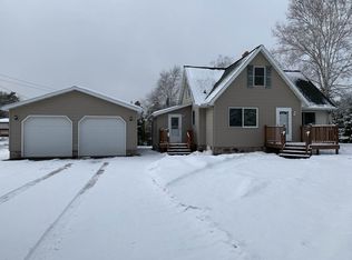 N10277 Lake Rd, Ironwood, MI 49938