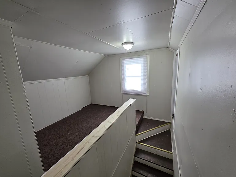 8461 Plainview Ave — Photo 5