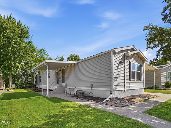 3rd image of 203 Pinewood Cir