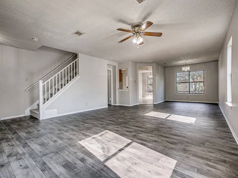 7318 Belmede Ct — Photo 4