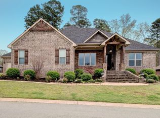2136 Avondale Dr, Benton, AR 72019